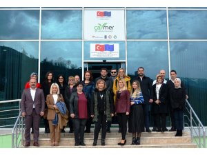 Türk çayı horonla Avrupa yolunda