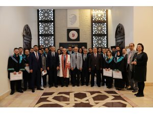 KTÜN'de ilk diploma heyecanı