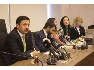 AK Parti’li Dağ’dan Tunç Soyer’e HDP soruları