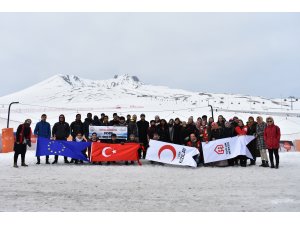 Yabancı öğrenciler Erciyes Dağında