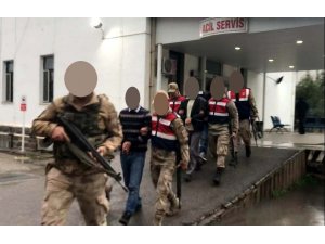 Çocukları para karşılığı terör kamplarına götürüyorlardı, yakalandılar