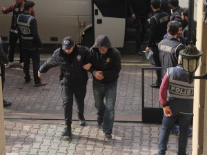 İhraç polislere FETÖ operasyonu