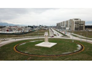 Göç ve Yurt heykelleri Yunuseli’ne yakıştı