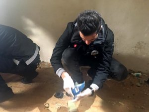 Beyoğlu’nda zehir tacirlerine şok baskın