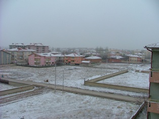 Kulu'da ilk kar ilçeyi beyaza bürüdü