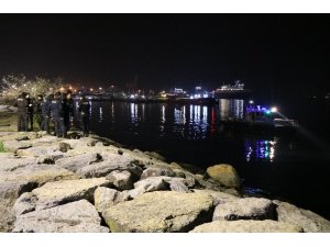 Üsküdar Salacak Sahilde erkek cesedi bulundu