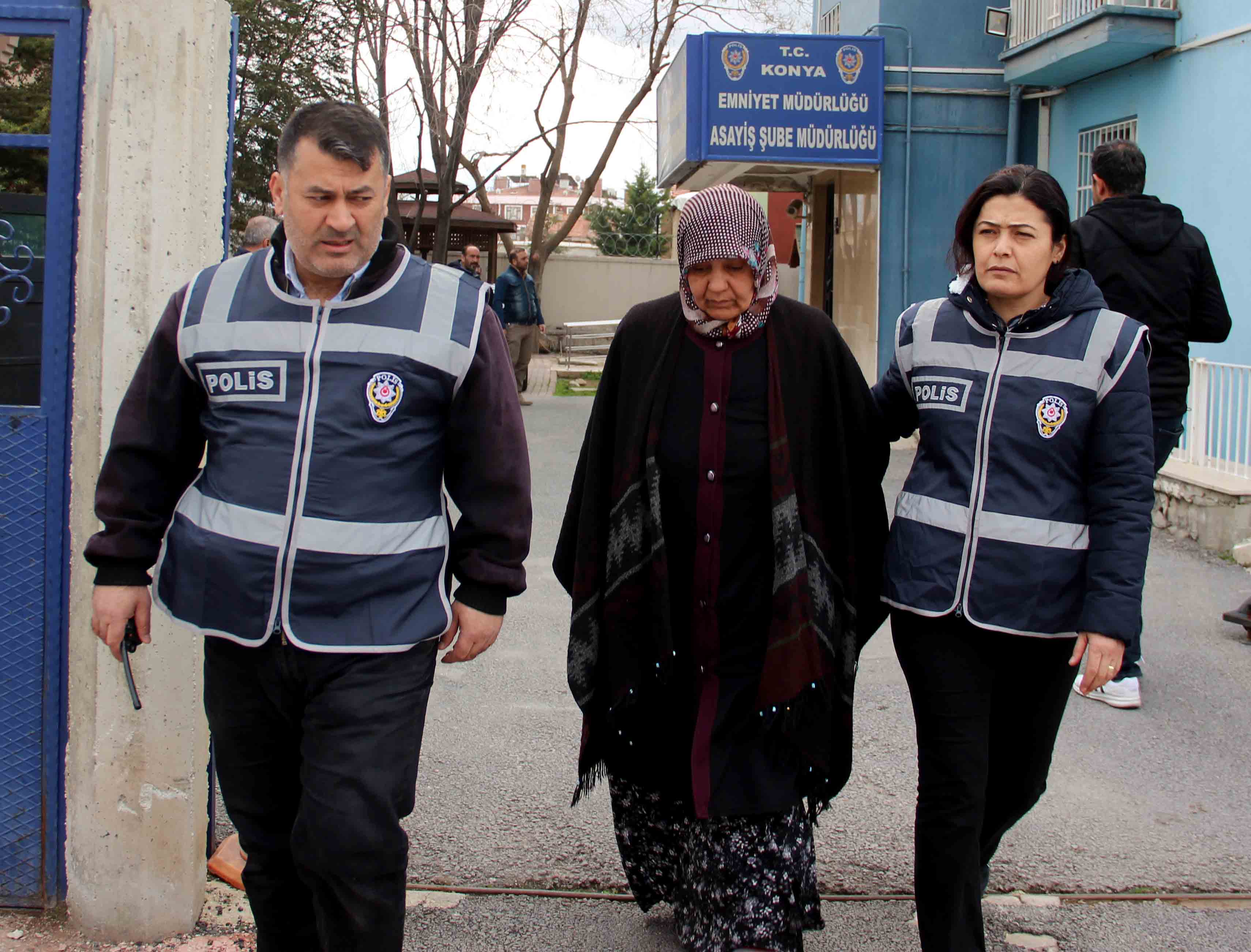 Ortaklıktan Çıkmak İsteyen Amcasını Çamurla Boğarak Öldürmüş