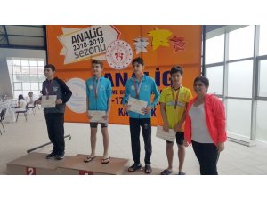 Karabük’te Düzceli yüzücüler kürsüye çıktı