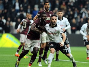 Spor Toto Süper Lig: Beşiktaş: 0 - Göztepe: 0 (İlk yarı)