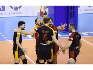 AXA Sigorta Erkekler Kupa Voley: İstanbul Büyükşehir Belediyespor: 0 - Galatasaray: 3