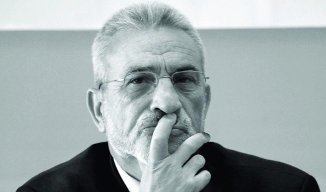 Büyük usta dua bekliyor