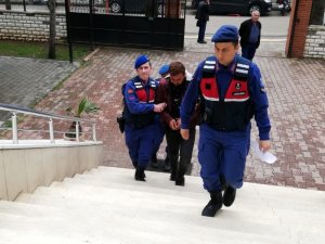 42 suçtan aranan şüpheli, yaşlı kadını dolandırırken yakalandı
