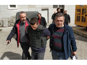 MHP ilçe başkanının eşini oğlunun düğününde öldüren zanlı adliyede