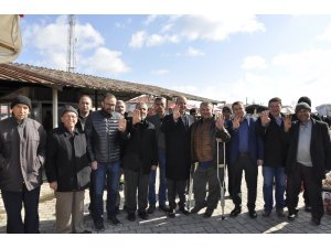 AK Parti Şuhut heyetinden sebze pazarına ziyaret