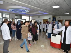 Lokman Hekim bursluluk sınavına yoğun ilgi