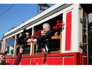 Yıldırım, Beyoğlu'nda esnafı ziyaret etti