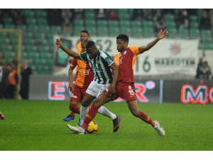 Galatasaray, geri dönüşlerle şampiyonluk yarışında