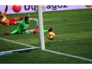 Lung, kalesinde devleşti