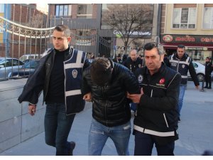 Sokak satıcılarına Narko darbesi
