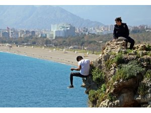 Antalya falezlerde korku dolu anlar