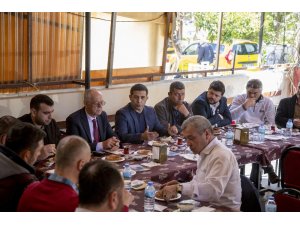 Ömer Günel, esnaf buluşmalarına servisçilerle devam etti