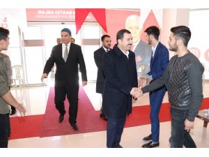 Baydilli rakibinin seçim bürosunu ziyaret etti