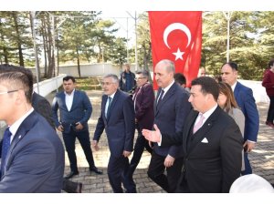 AK Parti Genel Başkan Vekili Kurtulmuş, İnönü Savaşları Bozüyük Şehitliği’ni ziyaret etti