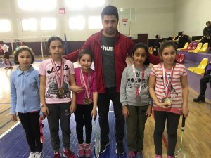 Badminton il birinciliği tamamlandı