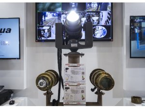 Cobra sınırda göz açtırmıyor