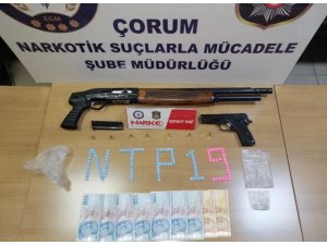Narkotimlerden sokak satıcılarına operasyon