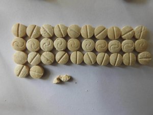 Şüphe üzerine durdurulan şahıstan uyuşturucu madde ele geçirildi
