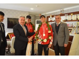 Ringin şampiyonları GSİM’deydi