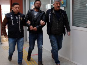 Yardım amacıyla zorla girdiği evde kadına tecavüz etmek istedi