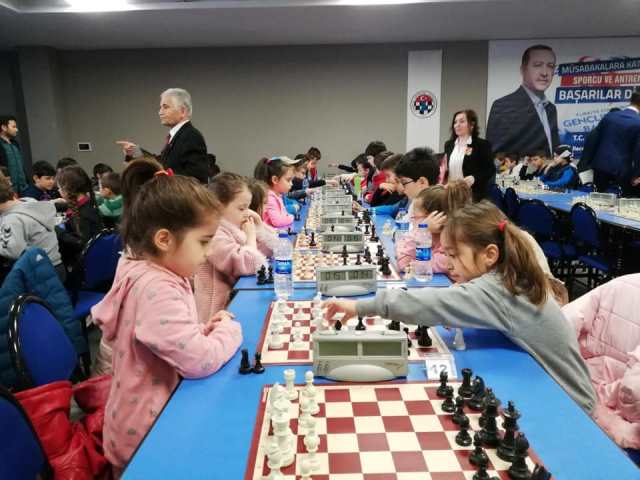 Satrançta Hamleler Çanakkale Zaferi için yapıldı