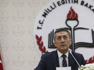 MEB, dört beceride ilk Türkçe elektronik sınav düzenledi