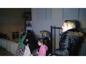 Polisin ’dur’ ihtarına uymayan sürücü çarptığı duvarda asılı kaldı