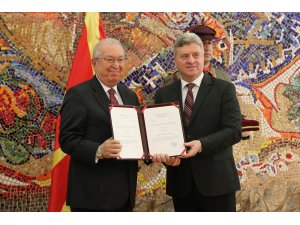 Kuzey Makedonya'dan Marmara Grubu Vakfı Genel Başkanına liyakat nişanı