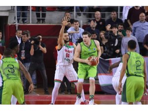 FIBA Avrupa Kupası: Pınar Karşıyaka: 68 - Dinamo Sassari: 87