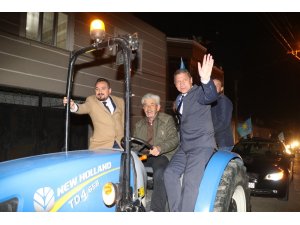Özdemir Yeşilköy’de başkan gibi karşılandı