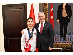 Yaz okulunda keşfedilen sporcu Dünya 3.’sü oldu