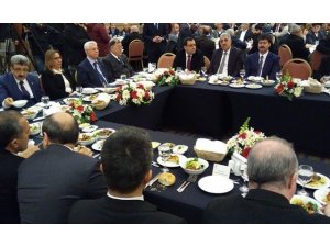 Faruk Alpaslan, “Sınır ticaretinin önündeki engeller kaldırılmalı”