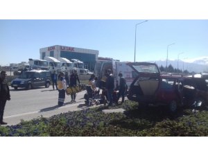 Ölüm kavşağında yine kaza meydana geldi
