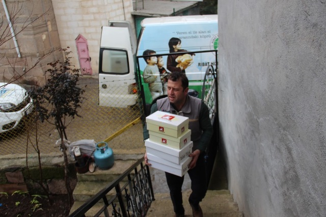 Ribat Vakfı'nın Yardımları Artarak Sürüyor