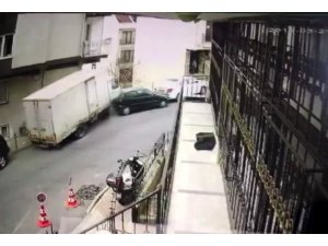 Şişli’de freni patlayarak ortalığı savaş alanına çeviren kamyonet güvenlik kamerasında
