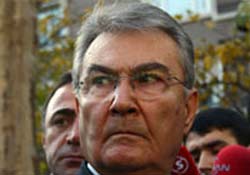 Dünya değişir, Baykal’ın CHP’si değişmez!