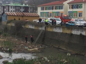 Polisin dur ihtarına uymadılar, kıskıvrak yakalandılar