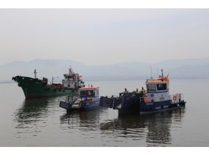 İzmit Körfezi'nden 1 yılda 400 ton çöp toplandı