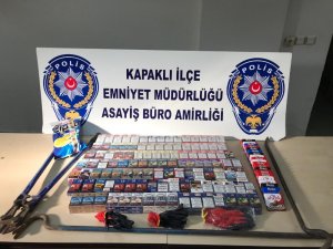 Hırsızlık zanlıları çalıntı mallarla yakalandı