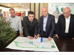 Dursunbey’de akü üretecek firmaya yer tahsisi yapıldı