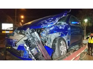 Samsun’da minibüs ile otomobil çarpıştı: 2 yaralı